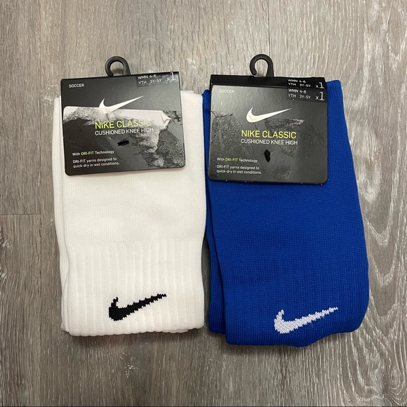New Nike Classic Women’s Soccer Knee High Socks 2 Pair